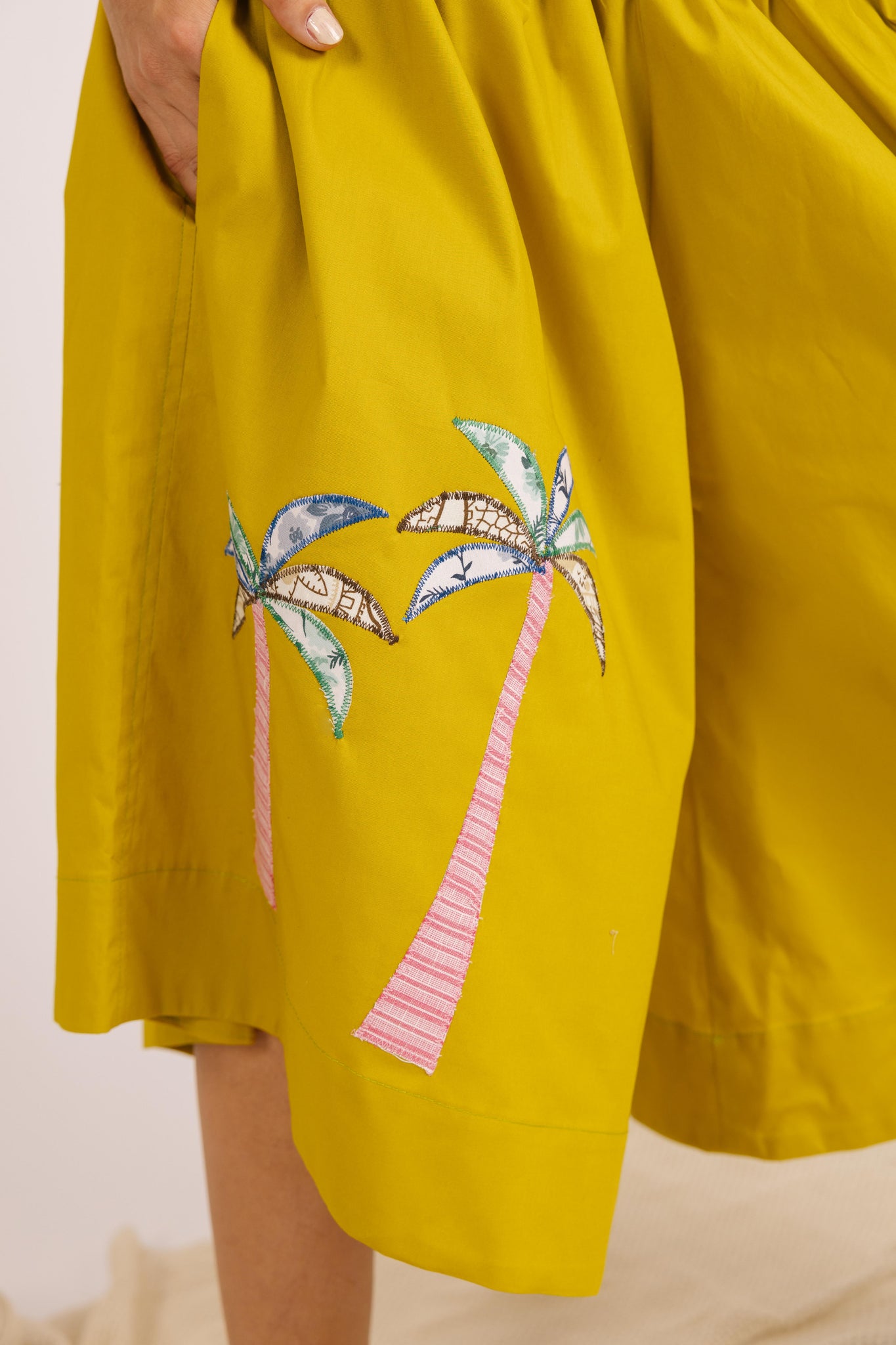 Nakhili Madina Short