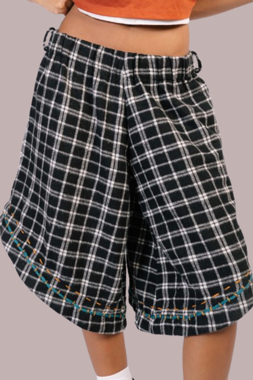 Karohat Madina Shorts in Classic Black