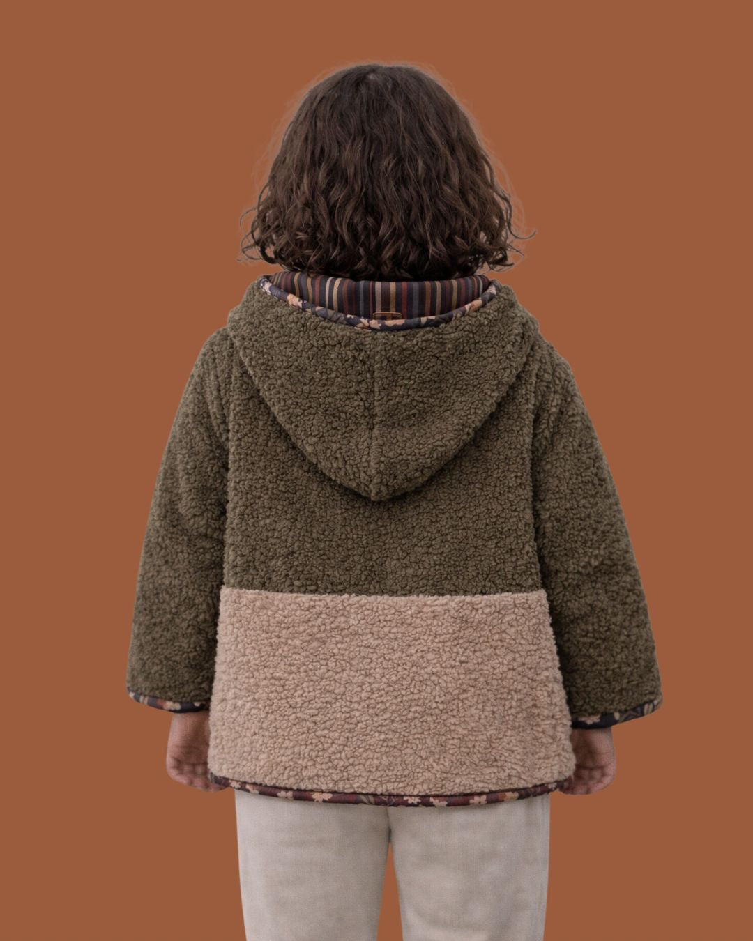 Little Borderline Cozy Jacket in Olive & Beige