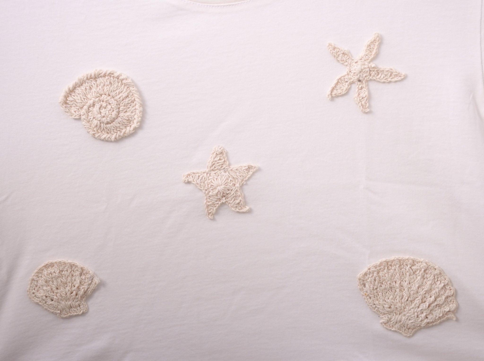 Sandy Shore Cropped Tee