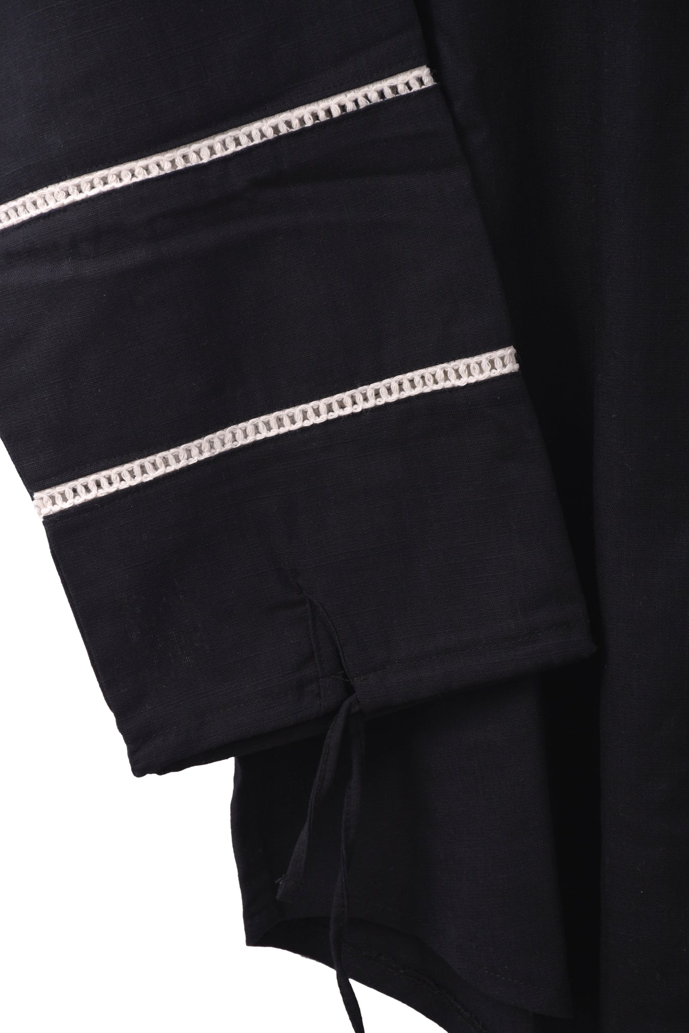 The Aziza Linen Shirt in Black