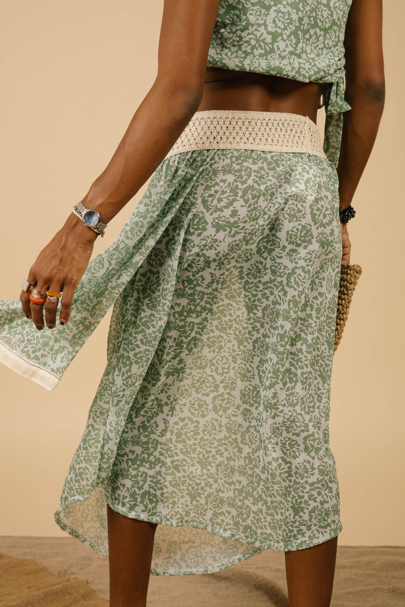 Flirty Green Blossom