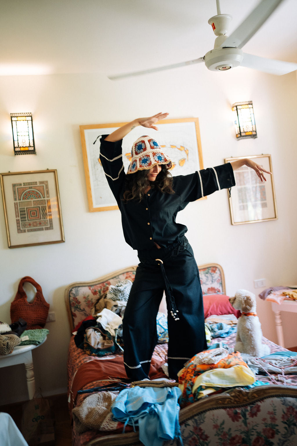 The Aziza Linen Shirt in Black