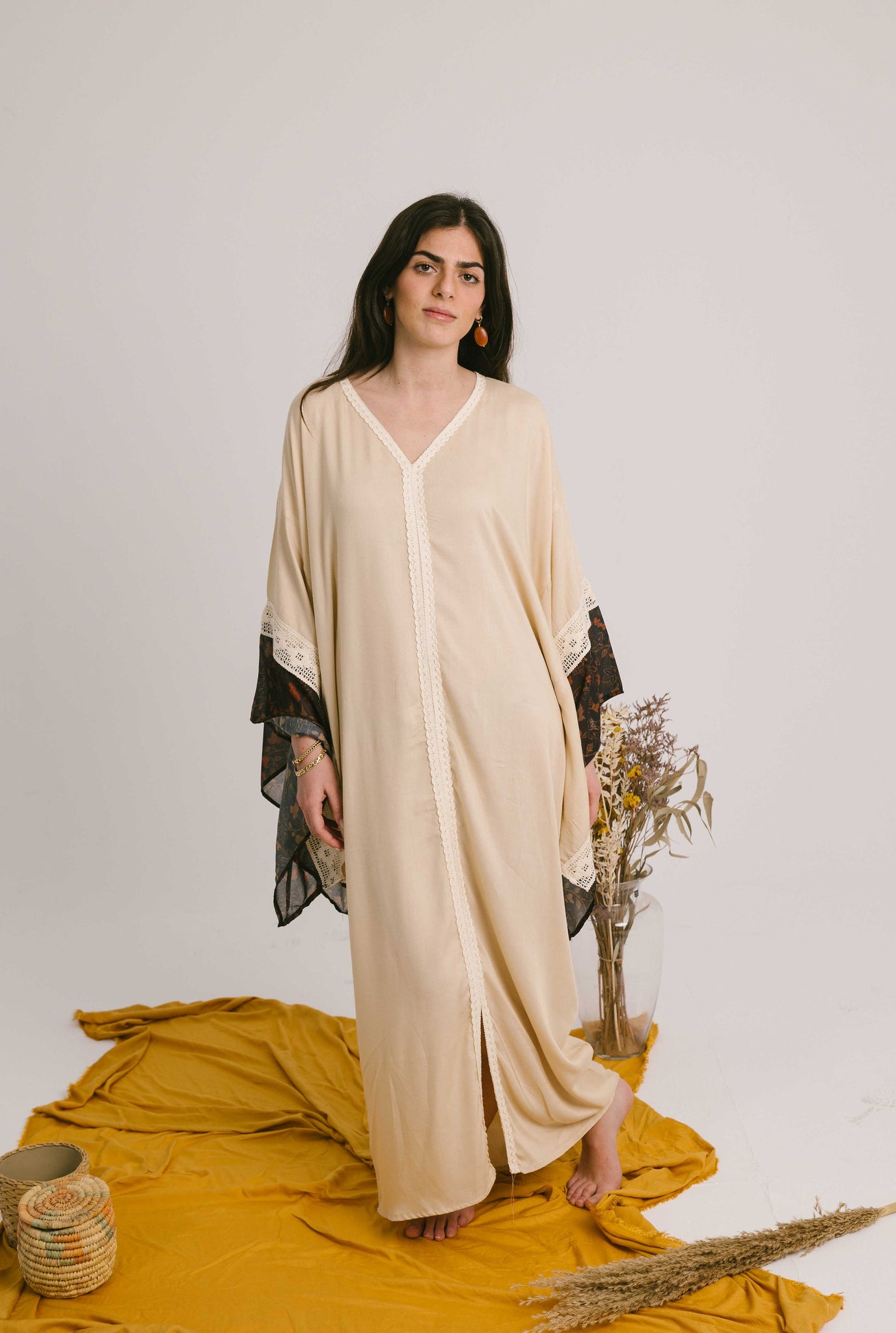 Angel Wings Floral Beige