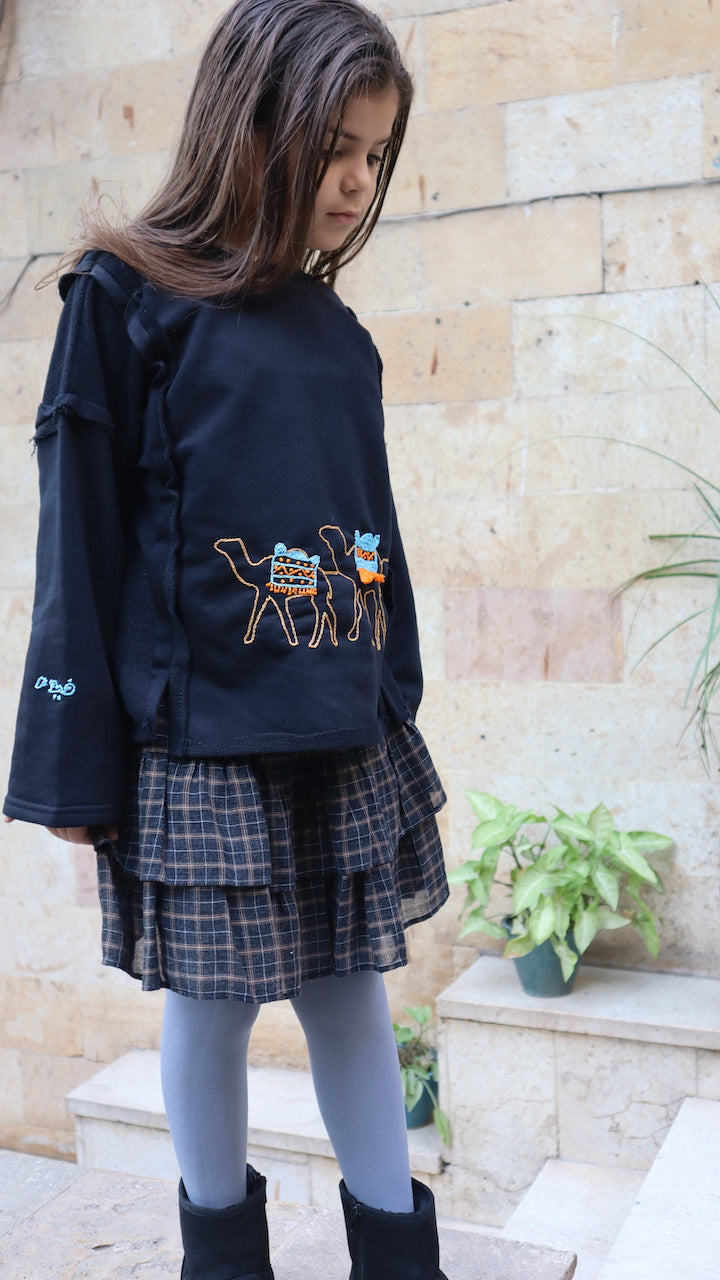 Little Giza Sweater in Black