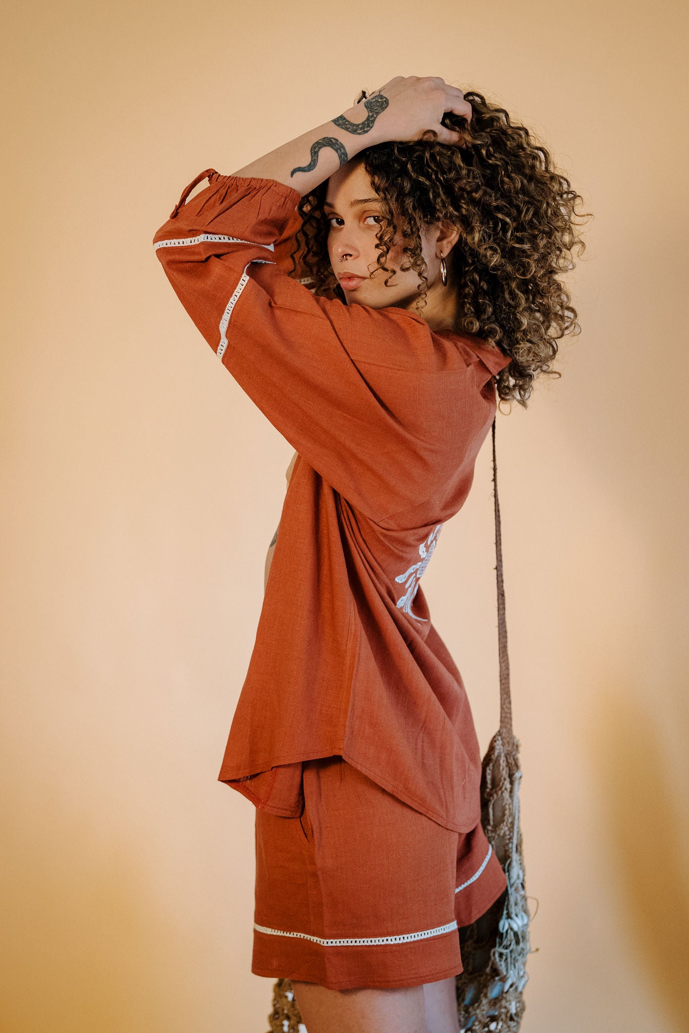 The Aziza Sun Linen Shirt in Havan