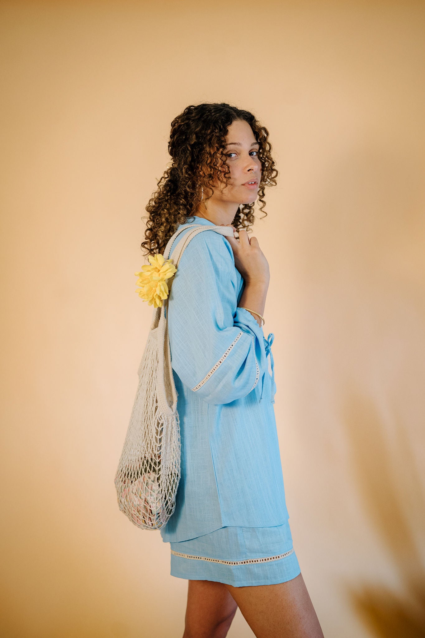 The Aziza Linen Short In Baby Blue