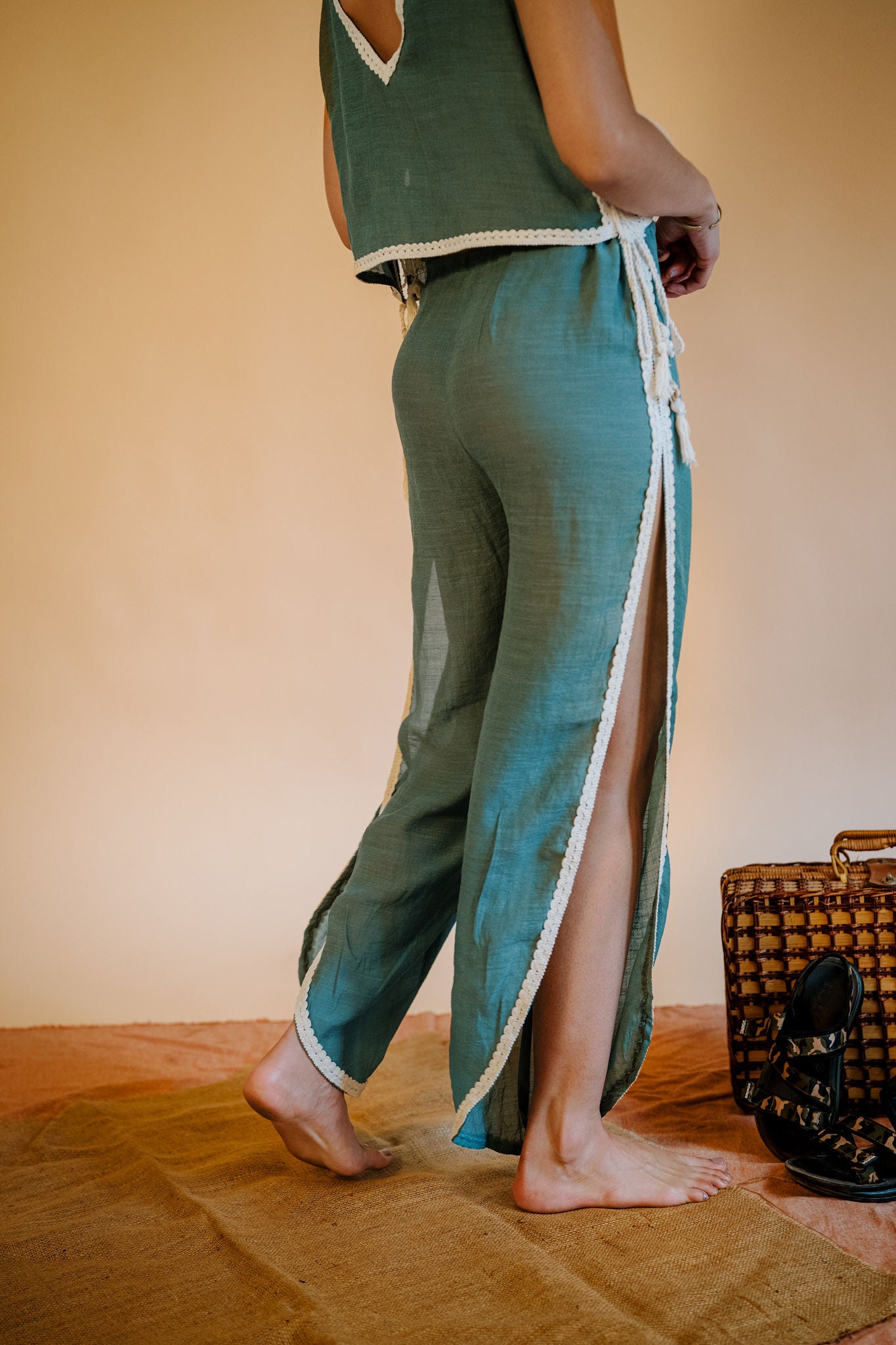 Coastal Slits Pants in Olive