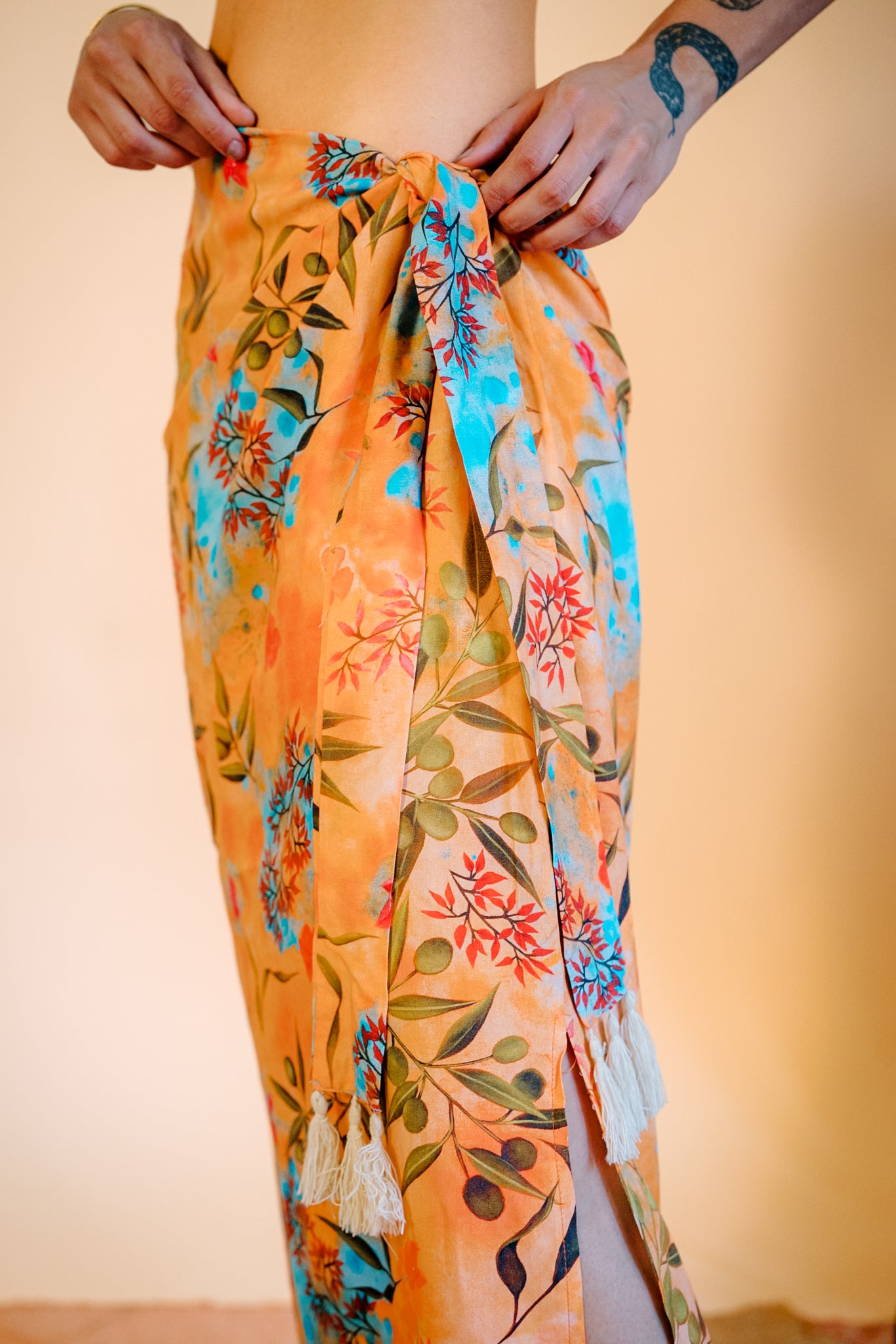 Midsummer Knot Skirt in Zaytuna Print