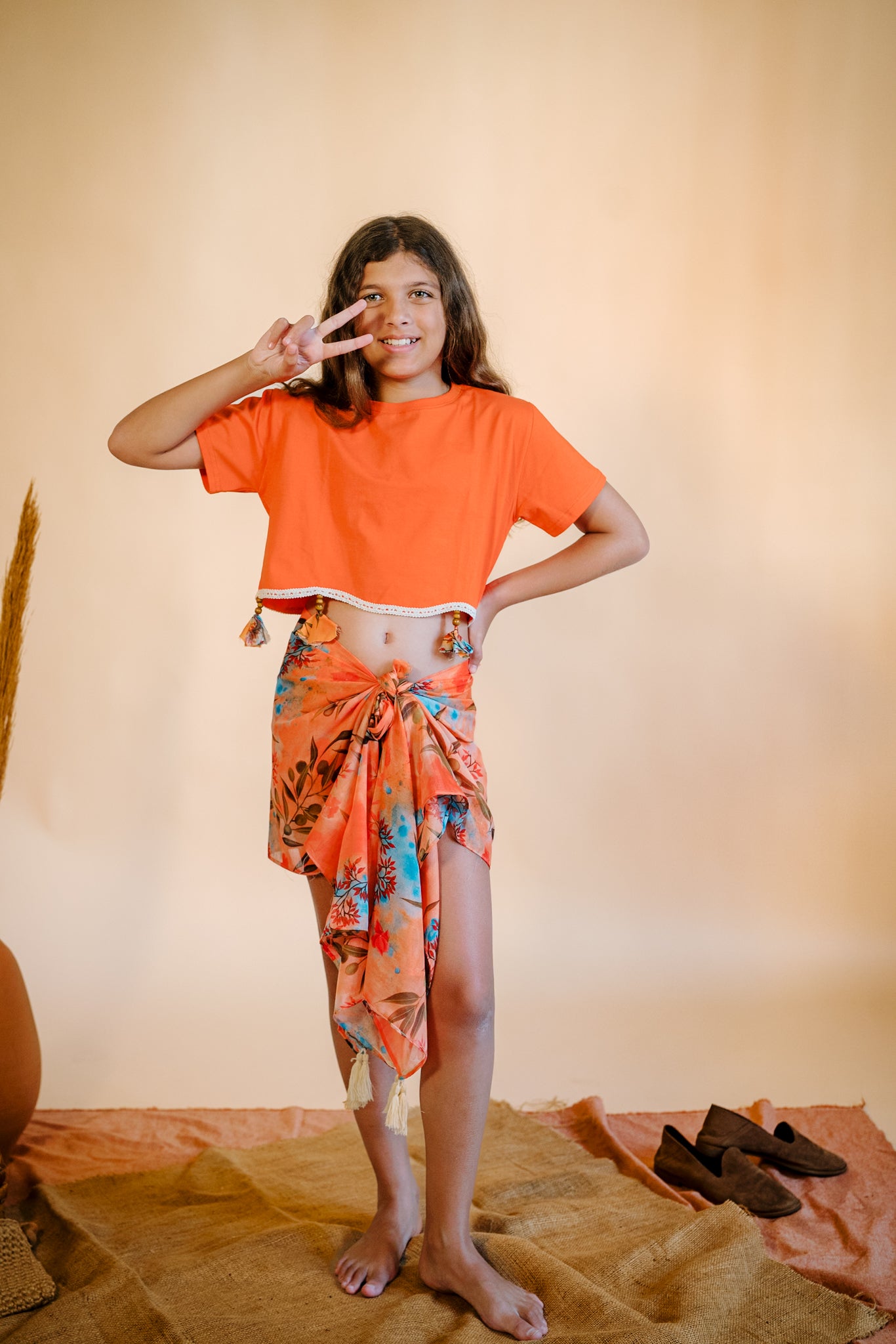 Little Fiesta Saqfa Cropped Tee